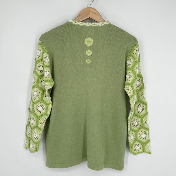 Storybook Knits Vintage 90s Bee Sweater Crochet Granny Square Chunky Cardigan - Picture 7 of 12